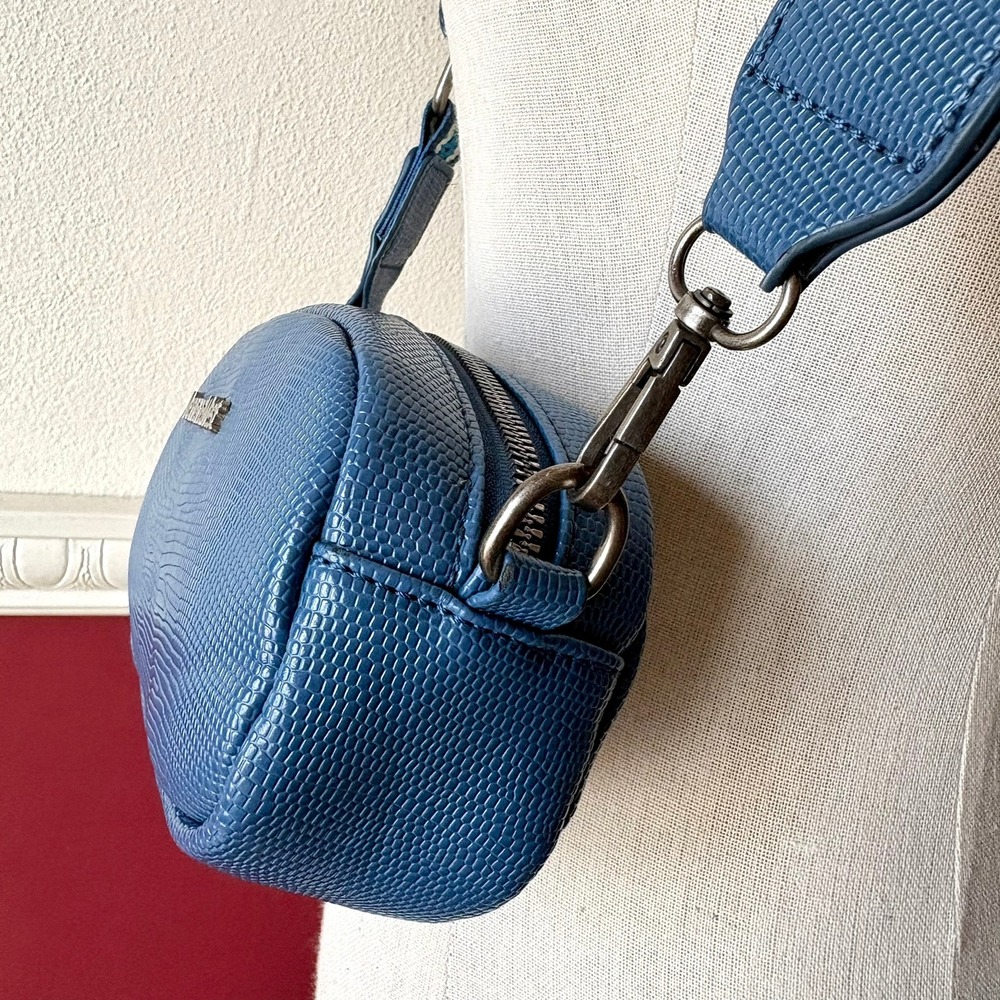 Montana West‎ Blue Lizard Embossed Crossbody Bag Woven Stripe Guitar Strap Logo - Picture 6 of 13